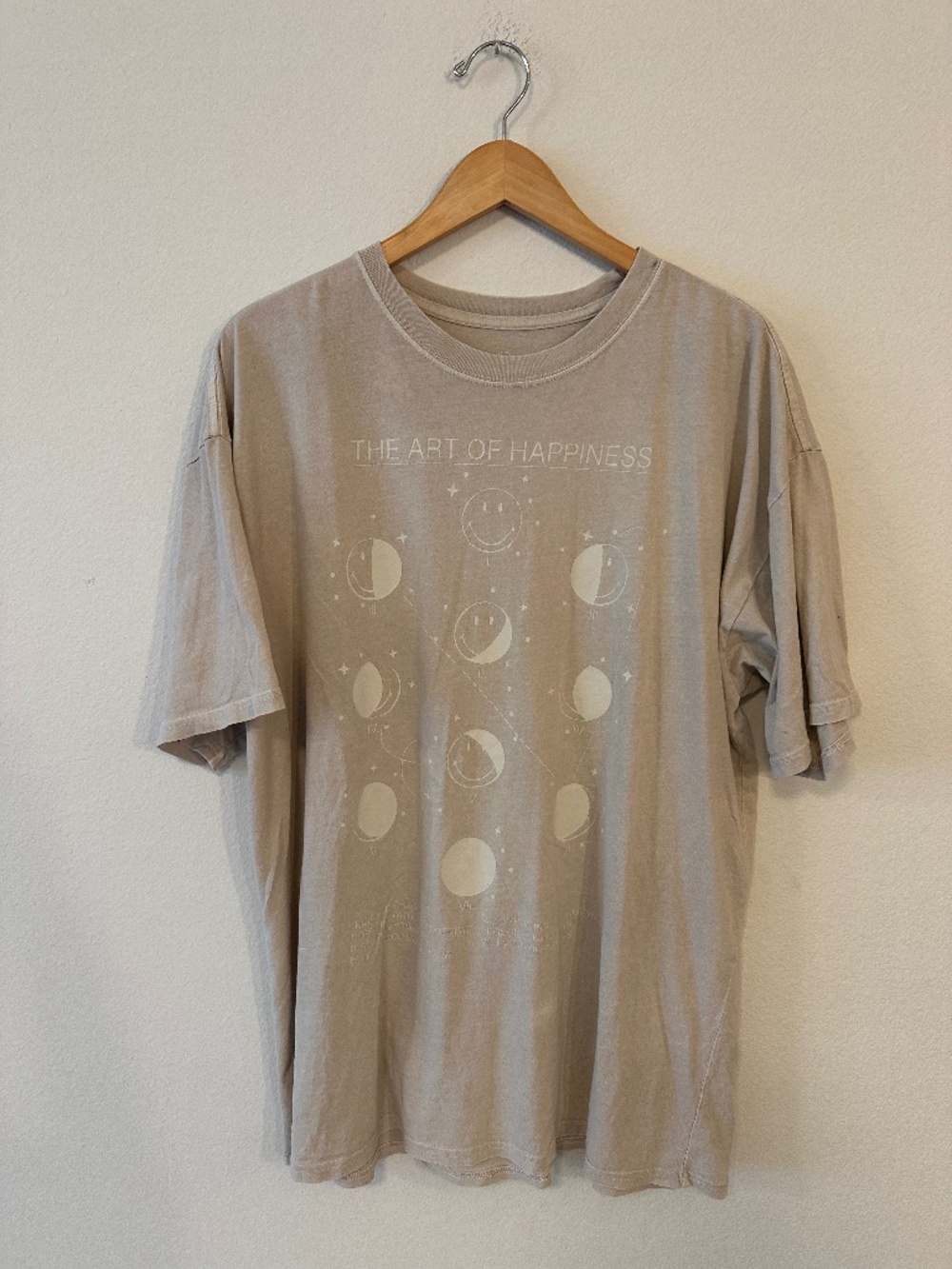 Smiley Originals Art of Happiness One Size Taupe Oversized Graphic T-Shirt